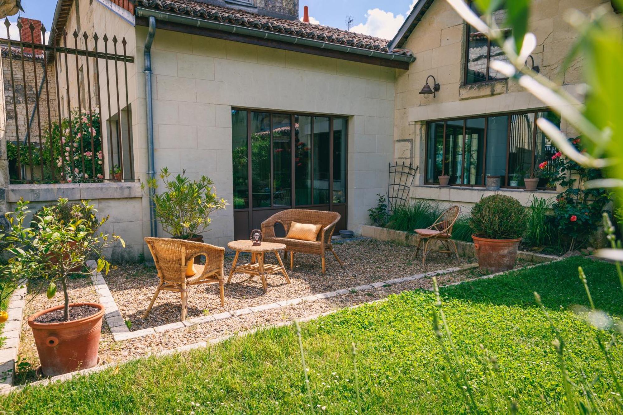 Hotel Le Prieure Sainte Croix Loudun Zewnętrze zdjęcie