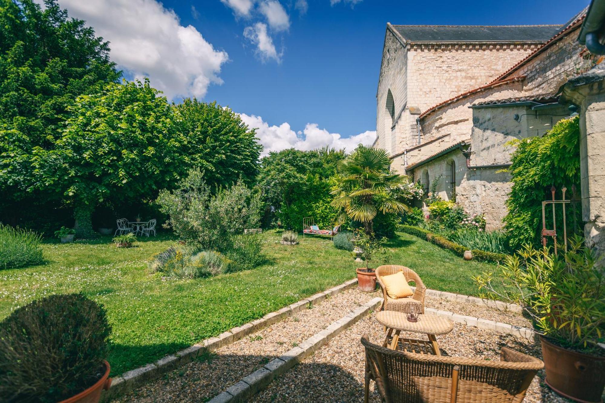 Hotel Le Prieure Sainte Croix Loudun Zewnętrze zdjęcie