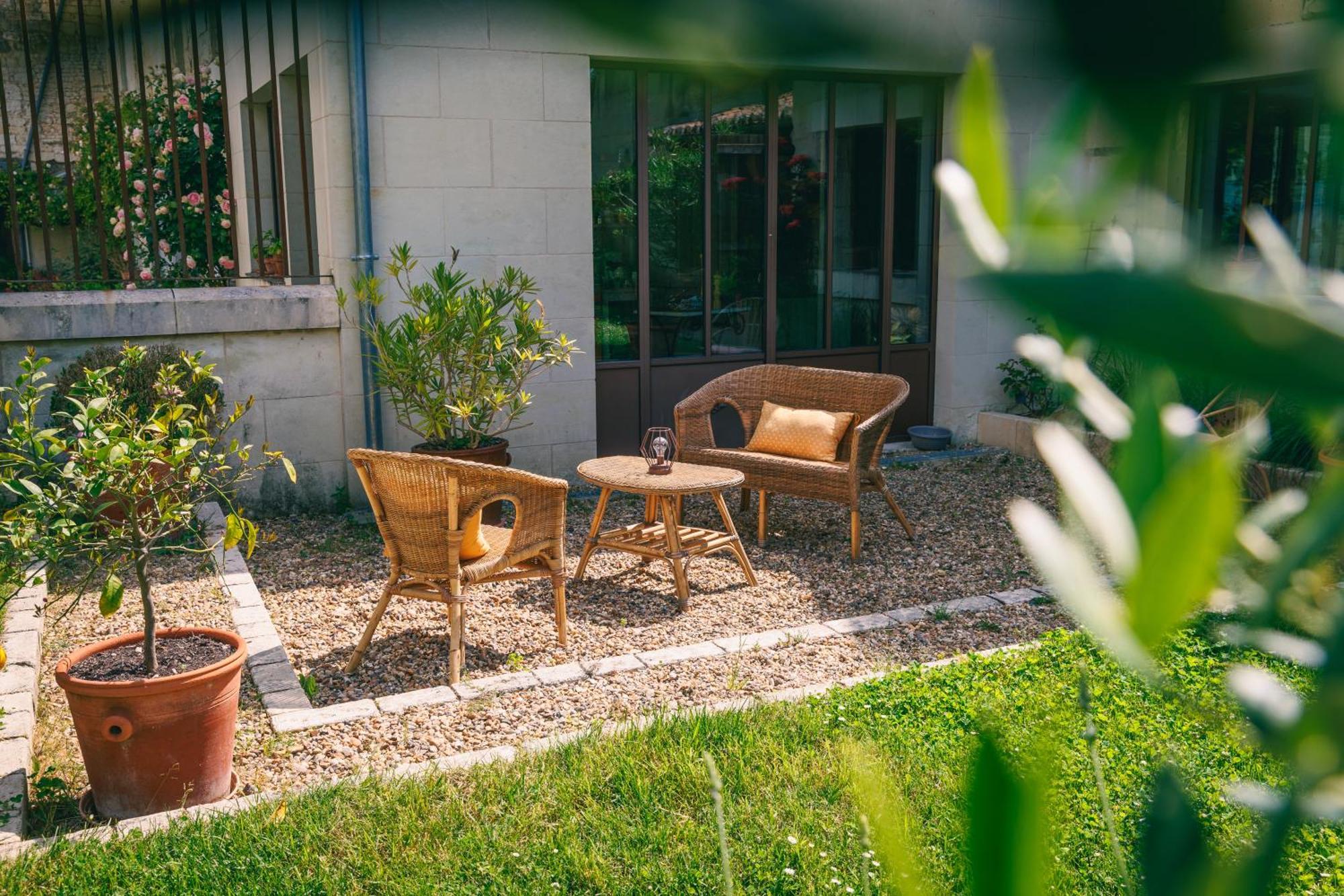 Hotel Le Prieure Sainte Croix Loudun Zewnętrze zdjęcie